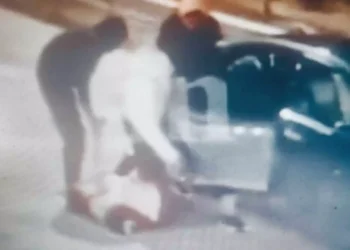 Αίγιο: Κύκλωμα διακίνησης μεταναστών πίσω από την απόπειρα αρπαγής γυναίκας και το βίντεο ντοκουμέντο