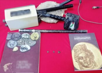 Σέρρες: Αρχαιοκάπηλος είχε στο σπίτι του στην Αμφίπολη χάλκινα νομίσματα του 4ου π.Χ. αιώνα