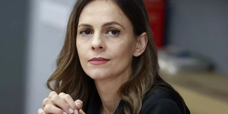 Αχτσιόγλου: Ο Κασσελάκης δεν έχει σχέση με την Αριστερά – Αν θέλαμε τις καρέκλες θα μέναμε στον ΣΥΡΙΖΑ