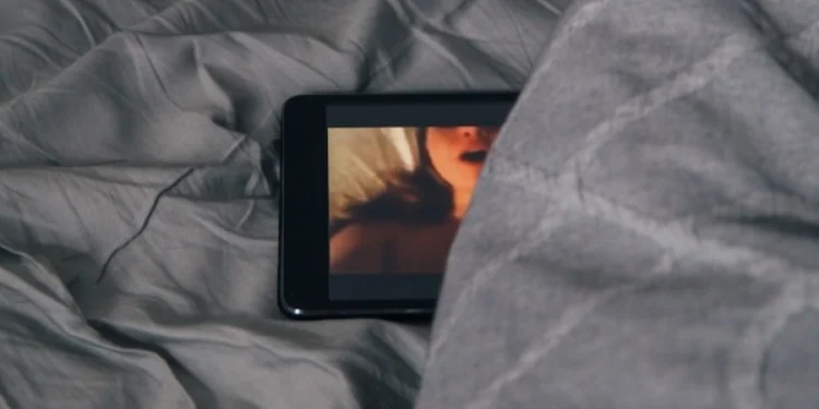 Ανήλικοι στη Ναύπακτο «έγδυναν» μέσω εφαρμογής φωτογραφίες συμμαθητριών τους και τις διακινούσαν