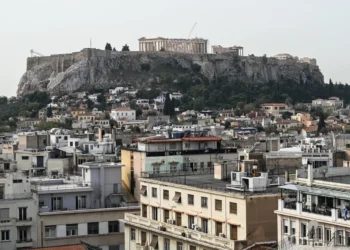 Τρελός καιρός με 25άρια σήμερα πριν έρθει βαρύς χειμώνας αύριο