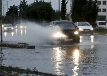 Έκτακτο Δελτίο ΕΜΥ: Με βροχές και καταιγίδες στη μισή χώρα – Η πρόγνωση μέχρι τα Χριστούγεννα