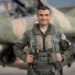Θρήνος για τον επισμηναγό Επαμεινώνδα Κωστέα που σκοτώθηκε με το εκπαιδευτικό αεροπλάνο – Ήταν η τελευταία πτήση του με τα T-2