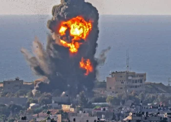 Πόλεμος στο Ισραήλ: Συνεχίζονται οι βομβαρδισμοί στη Λωρίδα της Γάζας μετά το τέλος της ανακωχής