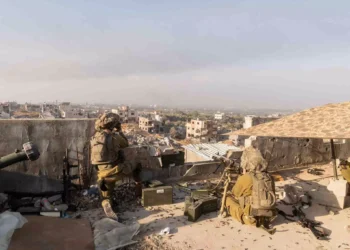 Πόλεμος στο Ισραήλ: Ξεπέρασαν τους 21.500 οι νεκροί στη Γάζα – Καταγγελίες ότι το Ισραήλ χτύπησε κομβόι ανθρωπιστικής βοήθειας