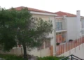 Πέραμα: 15χρονη έπεσε από μπαλκόνι τρίτου ορόφου σε Γυμνάσιο – Μεταφέρθηκε τραυματισμένη στο νοσοκομείο