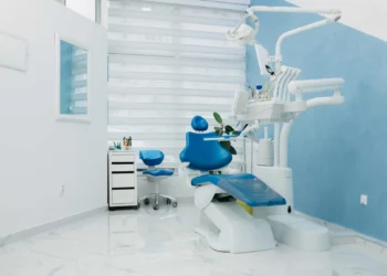 Οδοντιατρείο για κλάματα: Πάνω από 1.000 ασθενείς καλούνται να εξεταστούν για HIV, ηπατίτιδα B και C