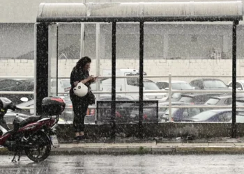 Καιρός: Πού θα έχει βροχές και καταιγίδες σήμερα