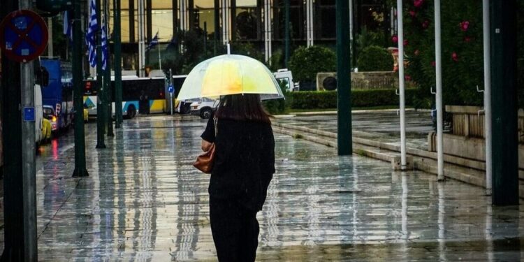 O καιρός: Τοπικές βροχές, κρύο και ισχυροί άνεμοι στο Αιγαίο σήμερα Σάββατο