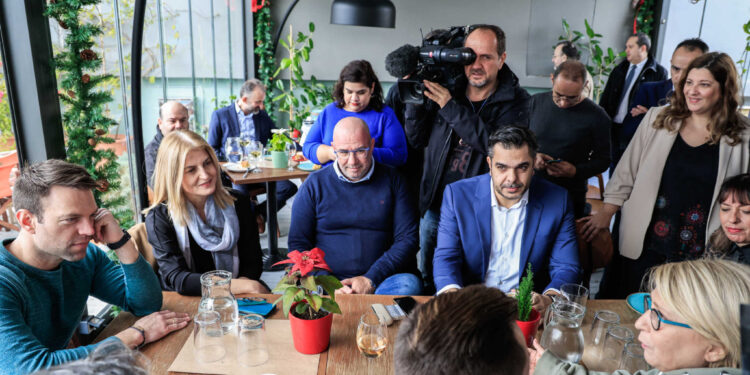 Κασσελάκης για Ιερώνυμο: «Ευτυχώς μεγάλες προσωπικότητες της εκκλησίας όπως ο Πατριάρχης και ο Πάπας είναι ανοιχτόμυαλοι και προοδευτικοί»