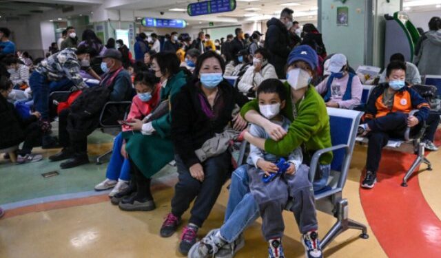 H «κινεζική» πνευμονία έφτασε στην Ευρώπη – Τι εκτιμούν τρεις Έλληνες καθηγητές για τον ενδεχόμενο κίνδυνο