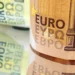 «Mπόνους» 300 ευρώ για μακροχρόνια άνεργους: Έρχεται καταβολή σε 50.000 δικαιούχους το 2024