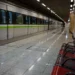 Άνδρας έπεσε στις ράγες του μετρό στην Αγία Παρασκευή: Απεγκλωβίστηκε χωρίς τις αισθήσεις του
