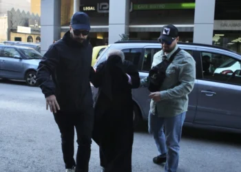 Σαλαμίνα: Απολογείται ο παλαιοημερολογίτης ιερέας για την ασέλγεια στο 12χρονο