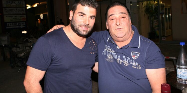 «Ραγίζει καρδιές» το «αντίο» της μητέρας του Παντελίδη στον Καρρά