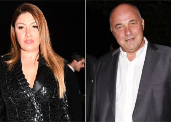 Έλενα Παπαρίζου: Απέρριψε πρόταση του Αχιλλέα Μπέου να τραγουδήσει στον Βόλο