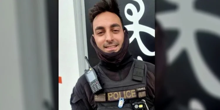 Ασπρόπυργος: «Ζητώ συγγνώμη, το παιδί μου είναι καλό» λέει η μητέρα του 20χρονου Ρομά για τον θάνατο του αστυνομικού