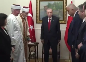 Ο Ερντογάν στην πρεσβεία της Τουρκίας στην Αθήνα – Ο μοναδικός Έλληνας επιχειρηματίας που συνάντησε