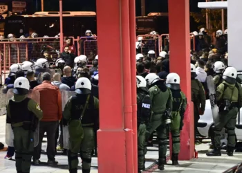 Επεισόδια στου Ρέντη: Ψάχνουν τις κάμερες για τον δράστη – Προσαχθέντες αρνήθηκαν να δώσουν δείγμα για πυρίτιδα