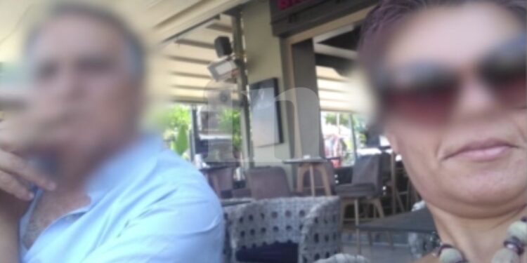 Τραγωδία στη Σαλαμίνα: Την εκτέλεσε πίσω από την πόρτα – Δεν πρόλαβε να πατήσει το panic button η 43χρονη