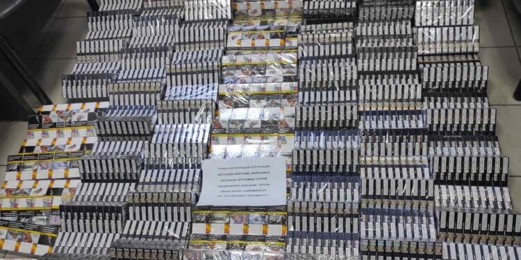 Σέρρες: Έπιασαν Βούλγαρους στον Προμαχώνα με 1.200 πακέτα με λαθραία τσιγάρα (φωτο)