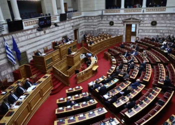 Στην Βουλή σήμερα η τροπολογία Καιρίδη για τους μετανάστες – Οι αντιδράσεις μέσα από την ΝΔ και η στάση Σαμαρά