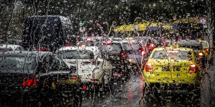 Καιρός: Βροχές και σποραδικές καταιγίδες σήμερα -Πού θα εκδηλωθούν έντονα φαινόμενα