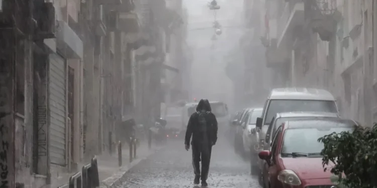 Έκτακτο δελτίο επιδείνωσης του καιρού: Έρχονται καταιγίδες, κεραυνοί και χαλάζι