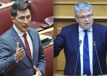 Βουλή: Κόντρα Χρηστίδη-Νατσιού στη Βουλή για τη ροζ σημαία – «Έχετε ψεκασμένες αντιλήψεις», «προφανώς είστε ανιστόρητος»