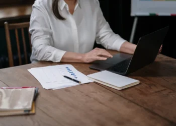 Ζάκυνθος: Την ανάγκασε να κάνει χρήση ναρκωτικών και αποπειράθηκε να τη βιάσει