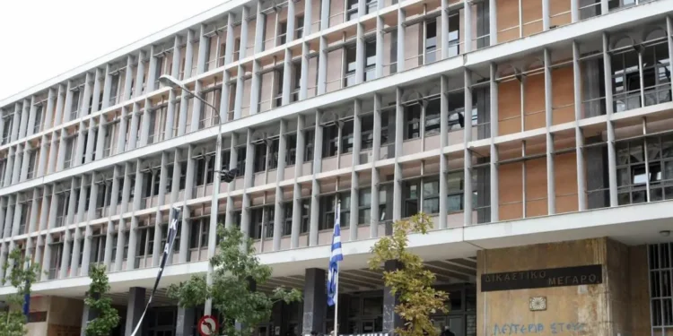 Θεσσαλονίκη: Ελεύθερος ο Βούλγαρος πυγμάχος που μετά τα μπουζούκια ξυλοκόπησε υπάλληλο των δικαστηρίων