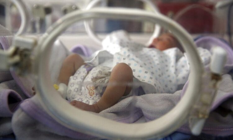 Διάγνωση 500 γενετικών παθήσεων με μία σταγόνα αίματος – Κλινική μελέτη στο νοσοκομείο Παπαγεωργίου