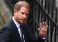 Χάρι: Θέλει να τα ξαναβρεί με την οικογένειά του – Σκέφτεται να γυρίσει στη Βρετανία, λέει πηγή από το περιβάλλον του
