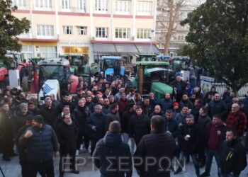 Σέρρες: Με τα τρακτέρ στην Εγνατία για Θεσσαλονίκη οι αγρότες