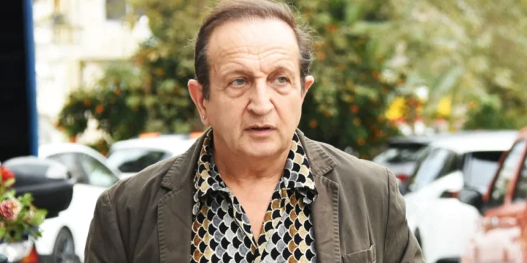 Μπιμπίλας: Μου προκαλεί κατάπληξη ότι οι ετερόφυλοι αποφασίζουν για το τι θα κάνουν οι ομοφυλόφιλοι