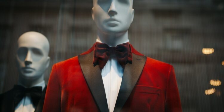 «Θα ταίριαζε αυτό το πουκάμισο σε κάποιον που είναι 1,80 μ.» – Έρχεται βοηθός αγορών με τεχνητή νοημοσύνη από την Amazon