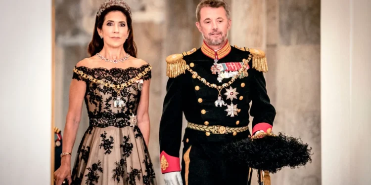 Ποιος είναι ο Πρίγκιπας Φρέντερικ που θα ανέβει στο θρόνο της Δανίας μετά την παραίτηση της βασίλισσας Μαργκρέτε II