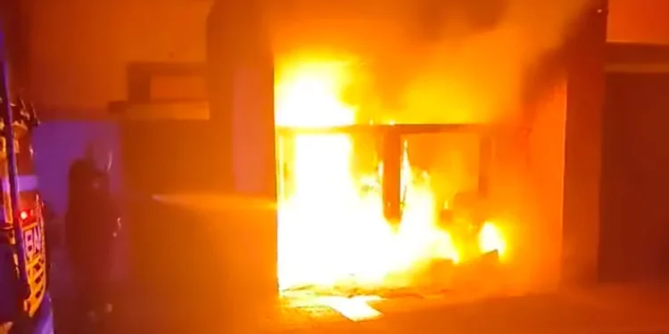 Νέοι βανδαλισμοί στο ΕΠΑΛ Λαυρίου: Άγνωστοι προσπάθησαν να πυρπολήσουν το σχολείο – Δείτε βίντεο