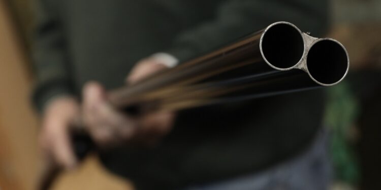 Βόλος: “Βόμβα” από τη σύζυγο του 50χρονου που σκότωσε τον κουνιάδο του – “Δεν ήταν καλός πατέρας, δεν βίασε καμία ο αδερφός μου”