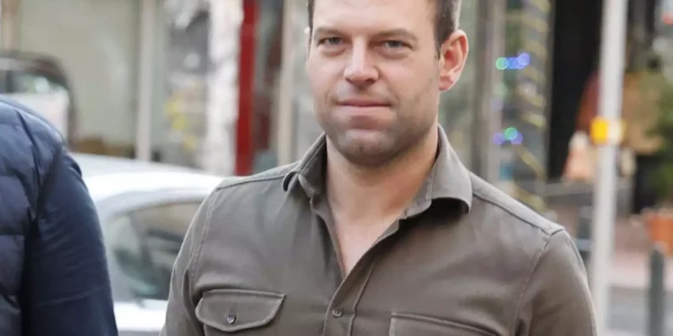 Στέφανος Κασσελάκης: Στρατιωτική θητεία για 20 ημέρες στον Στρατό Ξηράς – Παρουσιάζεται στις 15 Μαρτίου