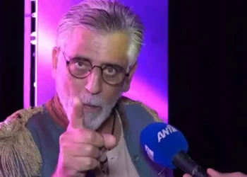 Πέτρος Ξεκούκης: «Ποιος είναι η μαμά σου, ο Μητσάρας ή ο Βαγγέλης;»