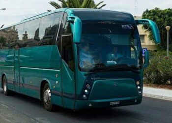 Οδηγός των ΚΤΕΛ Κοζάνης έσωσε με ΚΑΡΠΑ επιβάτη που έχασε τις αισθήσεις του