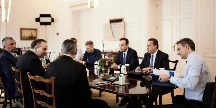 Μητσοτάκης: Σύσκεψη για την εξέλιξη της Παραγωγικής Τεχνητής Νοημοσύνης στην Ελλάδα