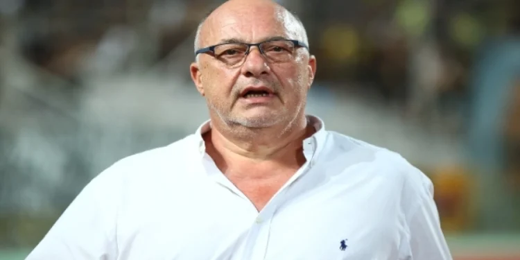 Αχιλλέας Μπέος σε δημοτικό σύμβουλο: «Εσύ σίγουρα θα φας ξύλο μέχρι να τελειώσει η θητεία»