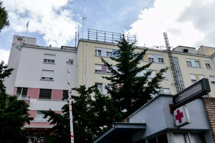 Μέγαρα: Ανθρωποκυνηγητό για τον 23χρονο που ξυλοκόπησε τον 4χρονο γιο της συντρόφου του(Βίντεο)