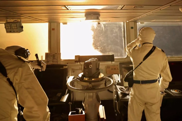 ΗΠΑ και Βρετανία βομβάρδισαν θέσεις των Χούθι στην Υεμένη – Με αντίποινα απειλούν οι σιίτες αντάρτες