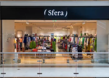 Adios λέει η ισπανική εταιρεία ρούχων «Sfera», μετά από 19 χρόνια – Κλείνει τα καταστήματά της στην Ελλάδα