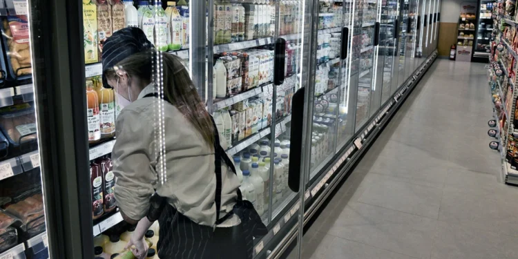 Τέσσερα μέτρα κατά της ακρίβειας: Πλαφόν στο κέρδος για το βρεφικό γάλα – Πότε απαγορεύονται οι προωθητικές ενέργειες