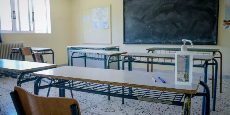 Ρέθυμνο: Επίθεση και ξυλοδαρμός καθηγήτριας από μαθητή σε σχολείο την ώρα του μαθήματος