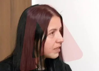 Χαλκίδα – Σύζυγος θύματος: «Άρχισα να ουρλιάζω» – Η ανατριχιαστική περιγραφή του φονικού